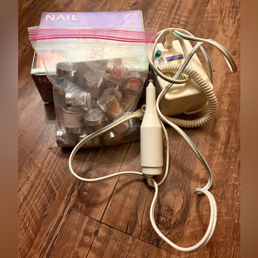 Electric nail file and dip kit